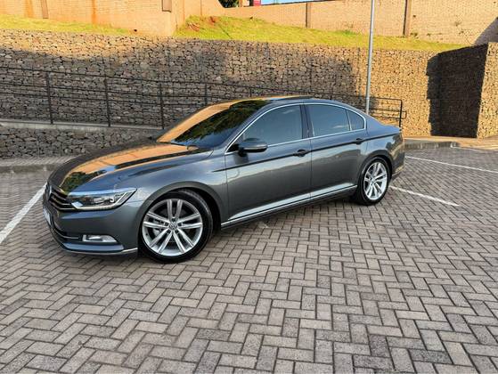 VOLKSWAGEN PASSAT 2.0 16V TSI BLUEMOTION GASOLINA HIGHLINE 4P DSG VOLKSWAGEN PASSAT 2.0 16V TSI BLUEMOTION GASOLINA HIGHLINE 4P DSG